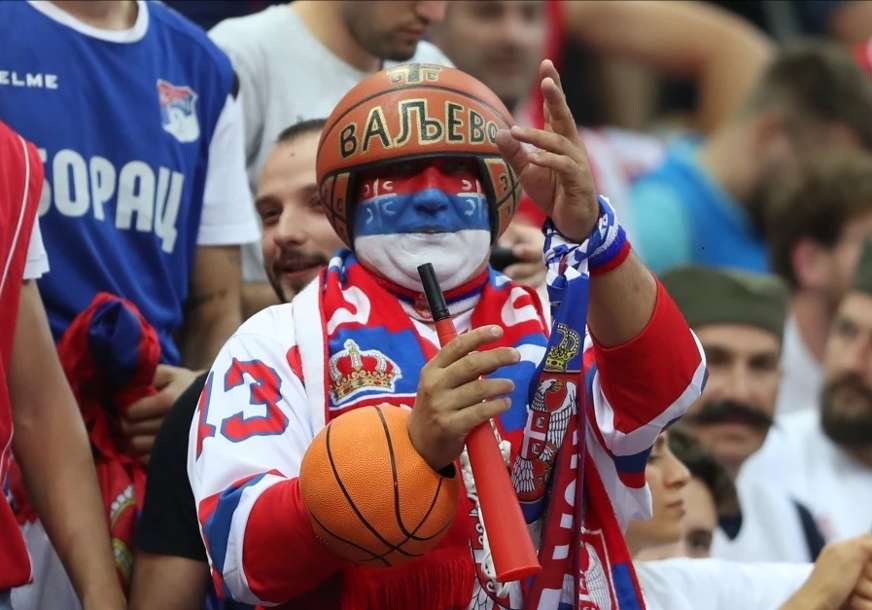 VALJEVAC DO TOKIJA Najpoznatiji navijač Srbije uvijek uz Orlove