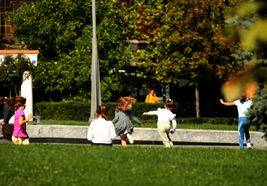 Djeca u parku