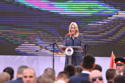 "Podignimo visoko NAŠE TROBOJKE" Cvijanovićeva naglasila da danas slavimo srpski identitet