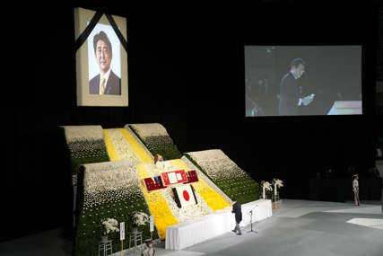 Japan u stanju pripravnosti: Zbog sahrane Šinzo Abea mobilisano više od 18.000 policajaca (FOTO VIDEO)