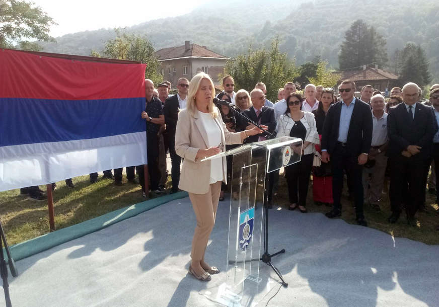 "Nova dimenzija za sve građane Srpske" Cvijanovićeva poručuje da je realizovano nekoliko kapitalnih projekta (FOTO)
