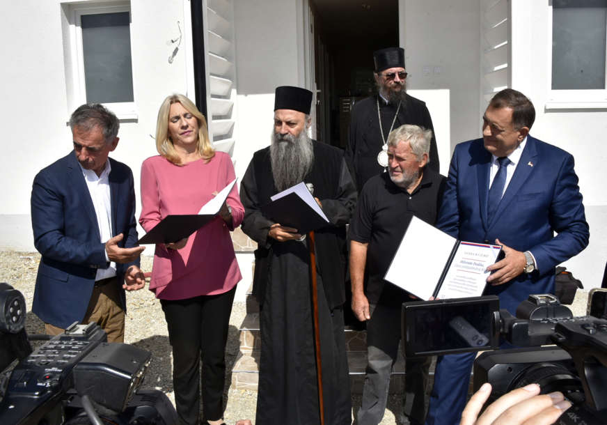 U teškim trenucima uz Baniju: Zahvalnice Dodiku, Cvijanovićevoj i Vladi Srpske za pomoć u obnovi