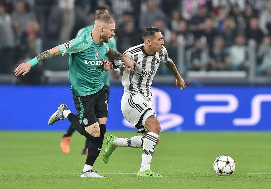 Vlahović mu čistio kopačku: Fudbaler Juventusa prestigao Mesija na listi najboljih asistenata Lige šampiona (FOTO)