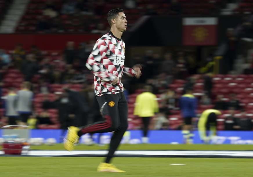 Okrenuo leđa treneru i saigračima: Ljuti Ronaldo napustio utakmicu prije kraja (VIDEO)