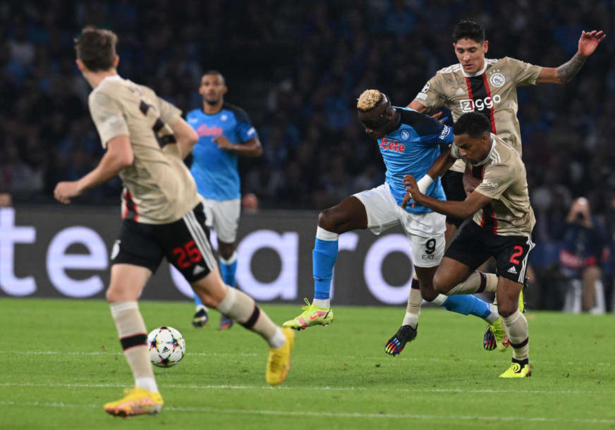 Napoli rutinski protiv Ajaksa: Atletiko ponovo razočarao svoje navijače