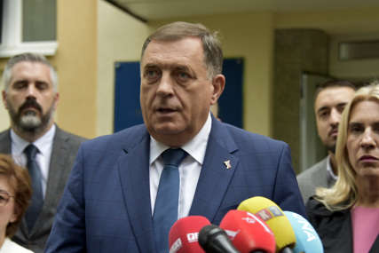 Dodik obišao radove na objektima Univerziteta u Banjaluci  "I dalje podizati nivo i standarde visokog obrazovanja Srpske"