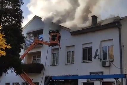 Pukom srećom izbjegnuta tragedija: U Bratuncu izbio požar u potkrovlju zgrade, krov u potpunosti izgorio
