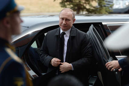 "Sukob bio neizbježan" Putin poručuje da Zapad Ukrajince BACA U VATRU