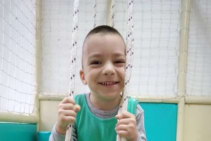 Vuku smo sada najpotrebniji: Dječak dobio šansu da pobijedi cerebralnu paralizu i nedostaje mu još 50.000 evra
