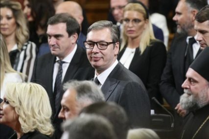 Vučić nakon izbora nove vlade "Očekujem da vam interesi Srbije i našeg naroda budu jedini cilj" (FOTO)
