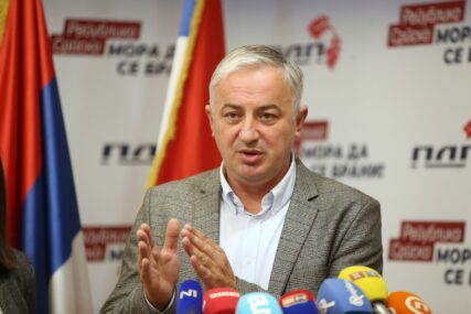 Branislav Borenović ostaje pri stavu da je BiH uvela sankcije Rusiji