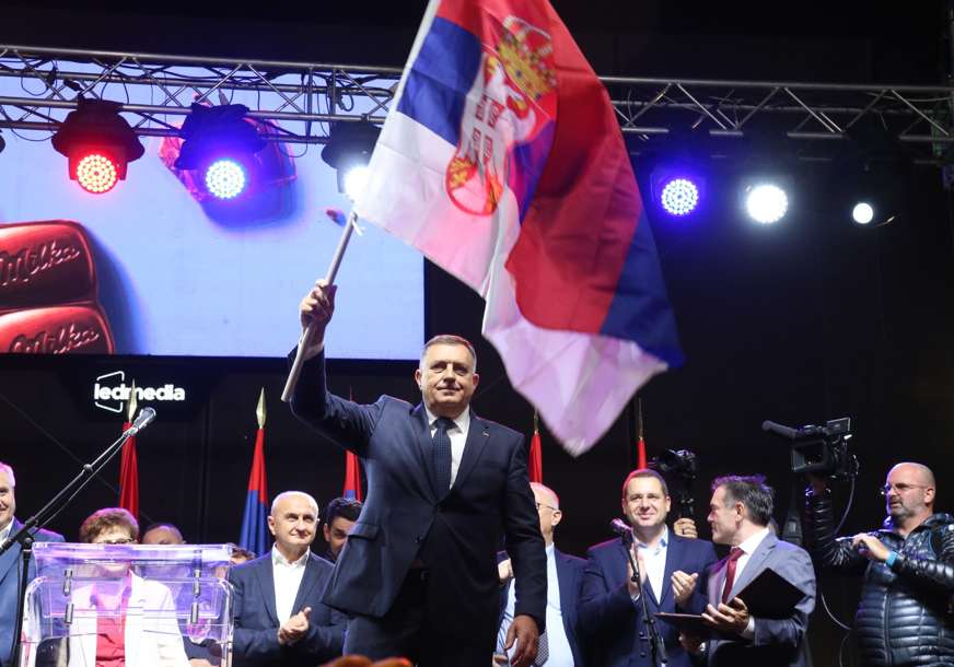 MITING "OTADŽBINA ZOVE" Dodik: Veoma brzo ću u Palatu predsjednika Srpske (FOTO, VIDEO)