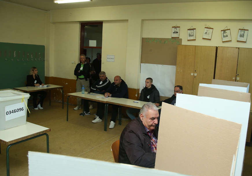 IZLAZNOST 58,42 ODSTO U Banjaluci glasalo više od 110.000 birača