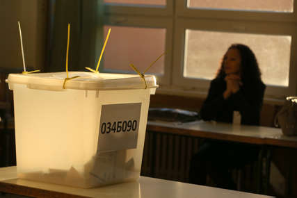 Izbori na sjeveru Kosova i Metohije: Biračka mjesta biće postavljena i u kontejnerima