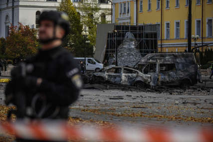 Nakon eksplozija izbili požari: Na više od 30 lokacija u Kijevu nanesena šteta ključnoj infrastrukturi
