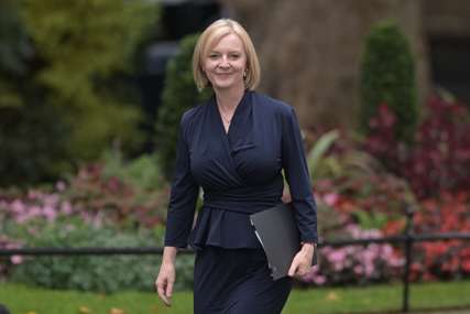 Izazvala nepovjerenje: Britanski parlamentarci žele da smijene Liz Tras