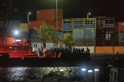 Poginulo 15 ljudi: Prevrnuo se čamac sa migrantima kod grčkog ostrva Lezbos