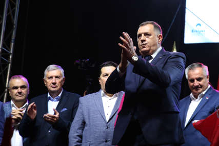 "Ponosan što pripadam srpskom narodu" Dodik najavio da će nastaviti borbu još snažnije i jače (FOTO)