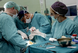 Operacije trajala 12 sati: Dječaku iz Srbije u Italiji istovremeno urađena transplantacija jetre i bubrega