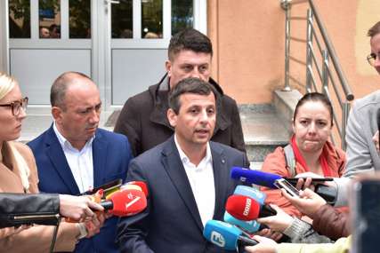 "Pohapsiti sve koji su učestvovali u izbornoj krađi" Predstavnici opozicije održali sastanak sa MUP RS i Specijalnim tužilaštvom Srpske (FOTO)