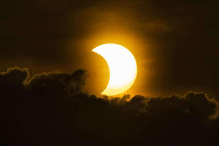 Uskoro očekujemo pomračenje Sunca: Kako ovaj prirodni fenomen utiče na naš vid