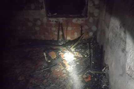 POŽAR KOD BANJALUKE Gorjela kuća, u gašenju vatre povrijeđen vatrogasac (FOTO)