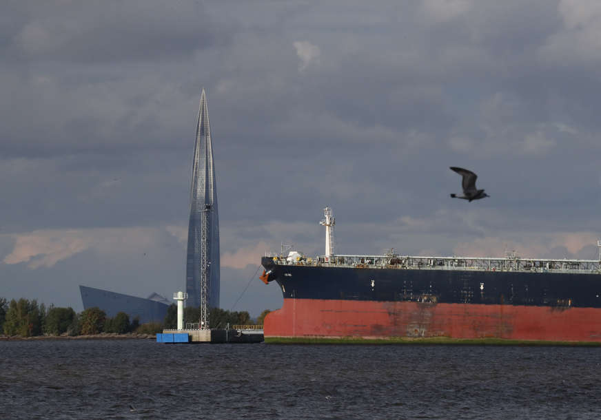 TRANSPORT PREKO MORA Skočio izvoz ruske nafte uoči embarga EU