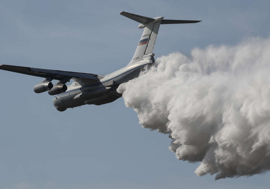 PUTINOVO NOVO ORUŽJE Modernizovani Tu-160 M prvi avion koji može da lansira rakete unazad