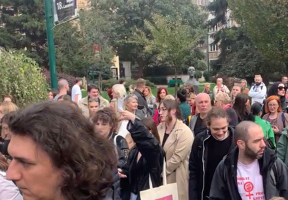 "Nije porodična tragedija, već ubistvo" Protesti protiv femicida u više gradova BiH (VIDEO)