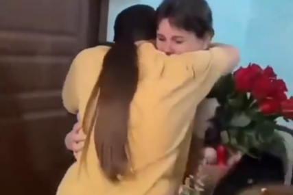 Nakon 5 mjeseci: Ukrajinka se konačno vratila kući, emotivni susret zabilježile i kamere (VIDEO)