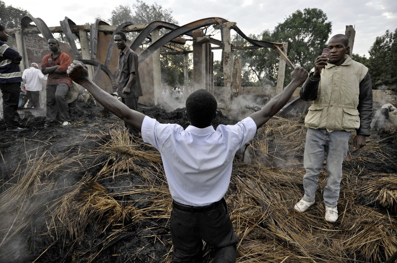 Među stradalim i djeca: U požaru u školi u Ugandi poginulo 11 ljudi