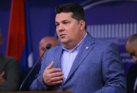"Postoje ozbiljni problemi" Stevandić poručio da će srpski delegati u Domu naroda raditi u interesu Republike