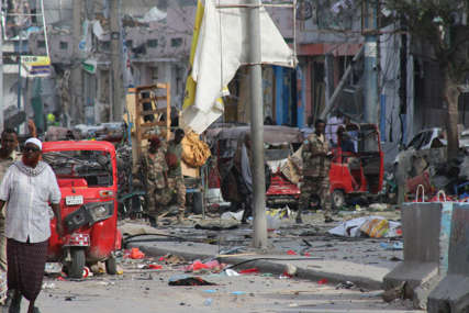 Teroristički napad u Mogadišu: U eksploziji dvije autobombe poginulo najmanje 100 osoba