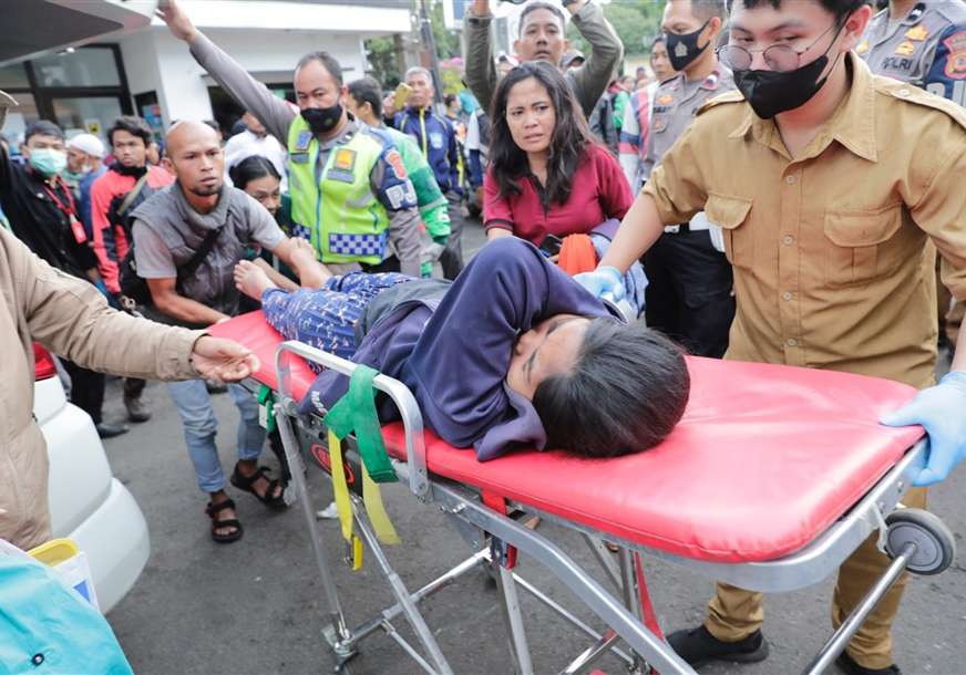 STRAVIČNI PRIZORI Zemljotres u Indoneziji odnio najmanje 46 života, više od 700 povrijeđenih (UZNEMIRUJUĆI SNIMCI)