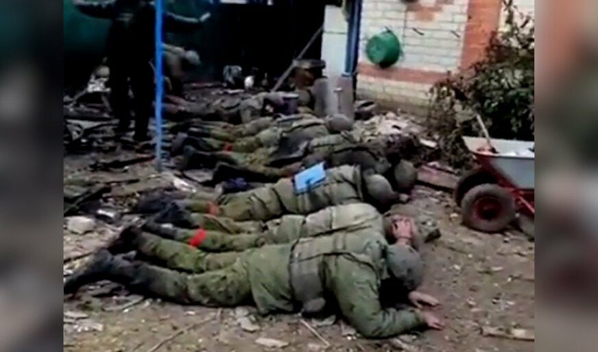 "Čini se da je većina njih upucana u glavu" Američki medij istražuje stravični snimak s ukrajinskog ratišta