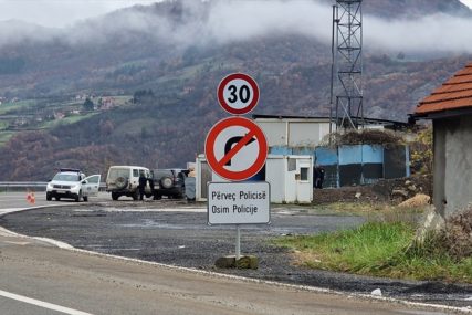 Uhapšen na Jarinju: Srbin sa KiM pušten iz pritvora u Kosovskoj Mitrovici
