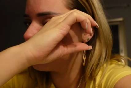 "Ne znam što plačem" Nakon što je otac rekao da je mrtav za nju, jutjuberka RONILA SUZE (FOTO)