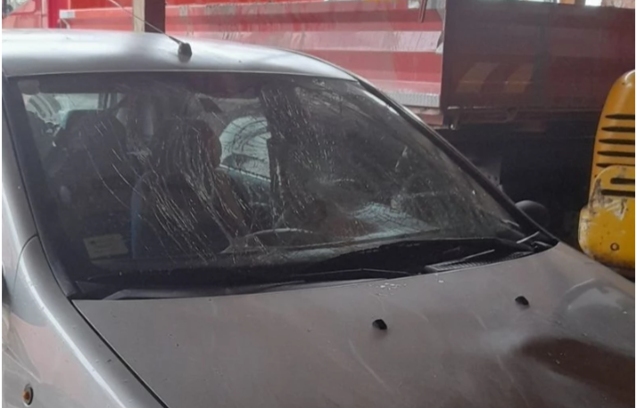 "PODIGNEŠ GA OD KILO MESA, ON TI OVAKO VRAĆA" Sin razlupao ocu auto nakon što nije htio da mu da ključeve i razbjesnio cijeli Balkan