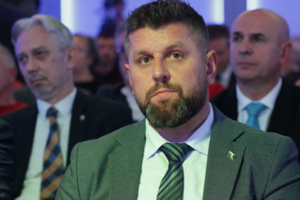 CIK kaznio Ćamila Durakovića sa 3.000 KM: Potpredsjednik Srpske osumnjičen za zloupotrebu prava u radu biračkih odbora