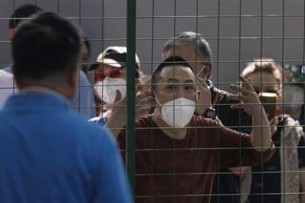 Haos u Kini: Radnici izašli na proteste, dočekala ih policija sa pendrecima