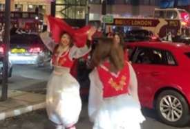 "Bože pomozi nam" Albanci proslavljali Dan nezavisnosti u Londonu, Britanci u šoku (FOTO, VIDEO)