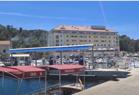 "Imamo previše lokala, POLA TREBA ZATVORITI" Poznati hrvatski ugostitelj o ponudi na Jadranu, evo koliko konobari ZARAĐUJU po sezoni