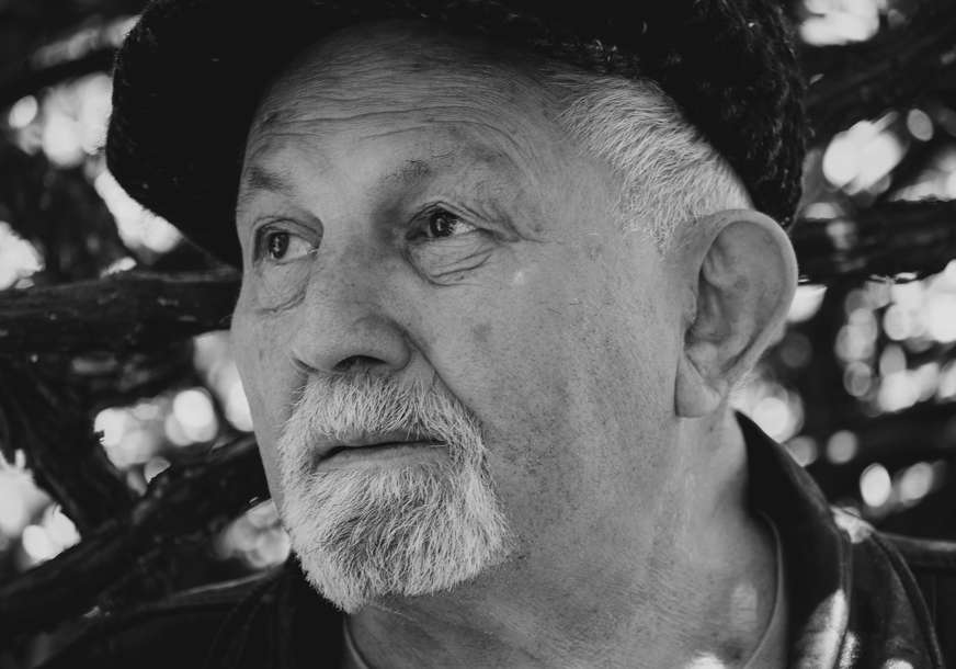 Ogroman gubitak za srpsku književnost: U Francuskoj preminuo akademik i pjesnik Milovan Danojlić