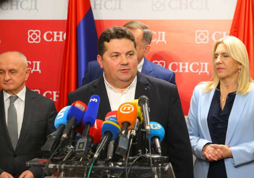 "Koalicija je odoljela raznim podvalama i podmetanjima" Stevandić istakao da su pred Srpskom 4 najizazovnije godine (FOTO)