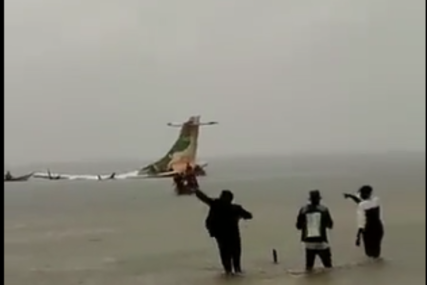 Drama u Tanzaniji: U padu aviona najmanje 19 poginulih, akcija spašavanja još traje (VIDEO, FOTO)