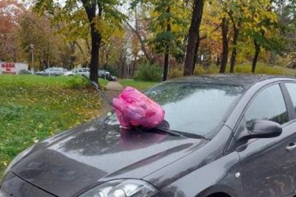 Poželio da mu se "zahvali":  Poklon komšiji za nesavjesno parkiranje (FOTO)