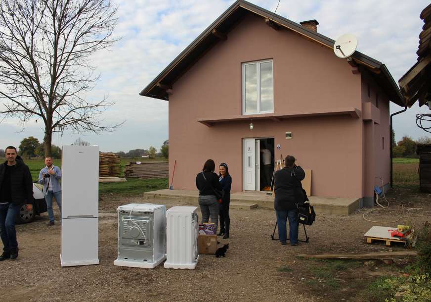 Kuća za 9 Jokića u Lijevču "Sa Tamarom u akciji" u Petrovom Selu (FOTO)