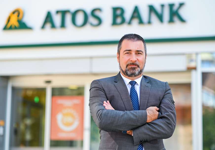 "Mislimo na budućnost najmlađih" Atos banka darivala bebe širom Srpske