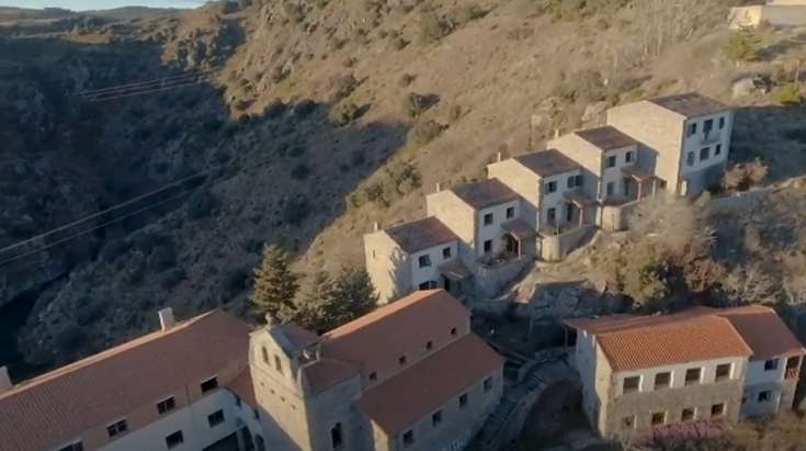 Prodato selo Salto de Kastro u Španiji:  Novi vlasnik otkrio svoje planove (VIDEO)