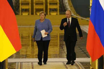 “Nisam mogla da utičem na Putina” Merkelova željela da organizuje sastanak Evropskog savjeta i Rusije